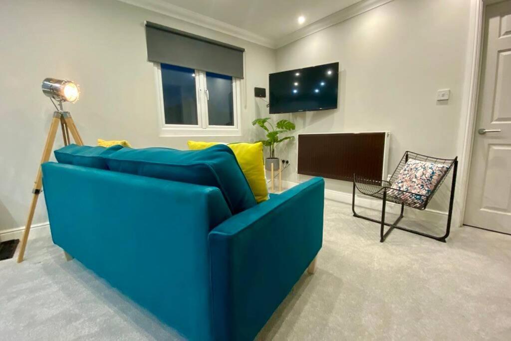 Stylish Two Bedroom Apartment Near Victoria Park Cardiff Exteriér fotografie